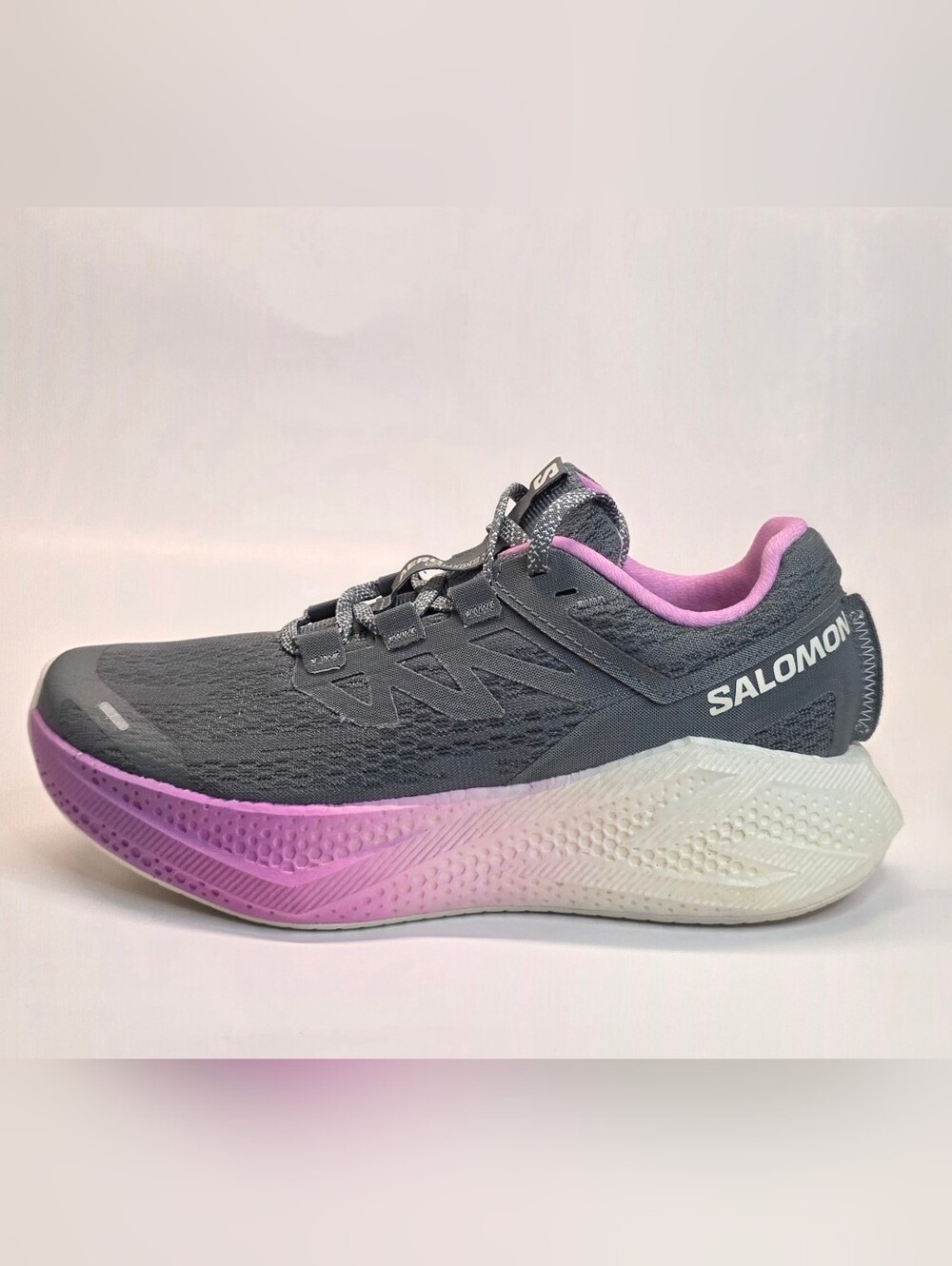 Brand-New Salomon Aero Glide 3 Running - Hiking  Shoes Women's Size 7.5 & 8